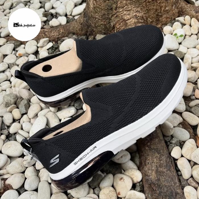 SKECHERS Go Walk Air 2.0 Yaniv Black White
