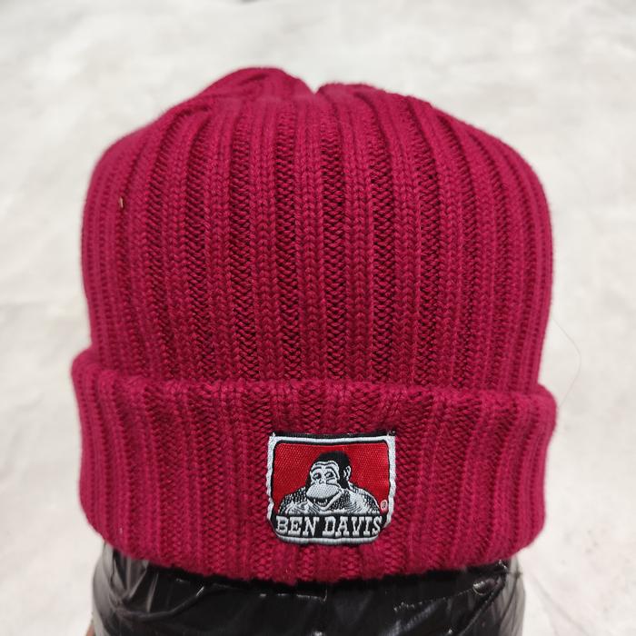topi beanie kupluk rajut ben Davis merah bekas