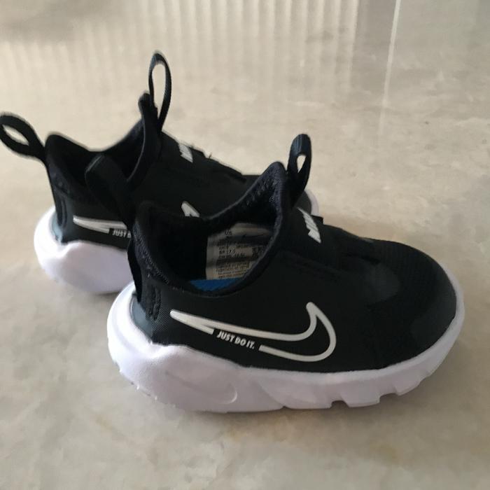 Preloved sneaker bayi Nike ukuran 3C