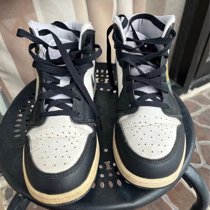 Sepatu pria anak nike air jordan mid hologram preloved