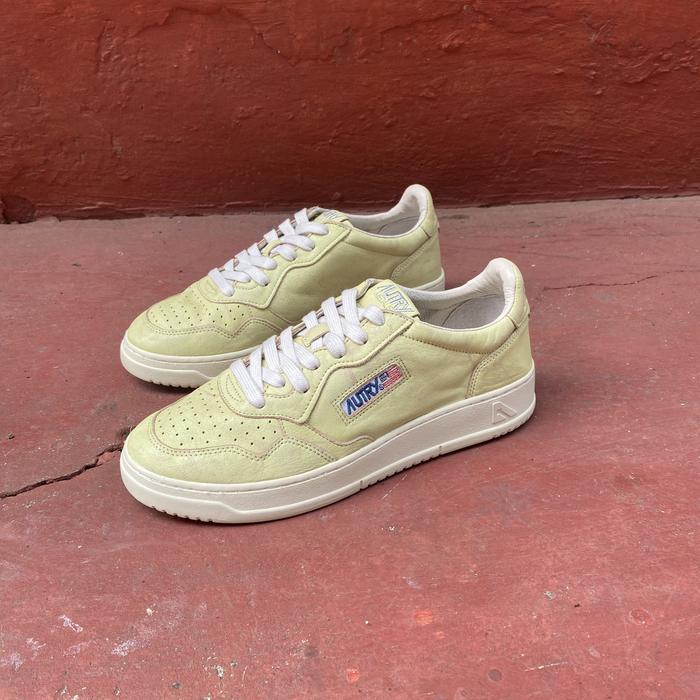 SNEAKERS PRIA - AUTRY MEDALIST LEATHER ORIGINAL AUTHENTIC