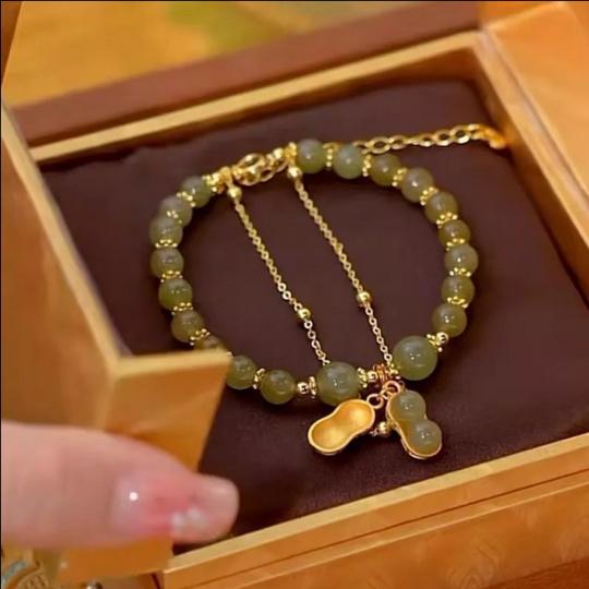 Gelang Giok Asli Batu Kacang Titanium Gelang Giok Kacang Wanita Berlapis Emas