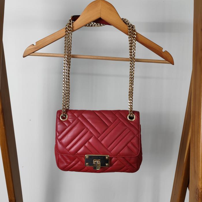 tas mk original peyton medium chevron leather branded original