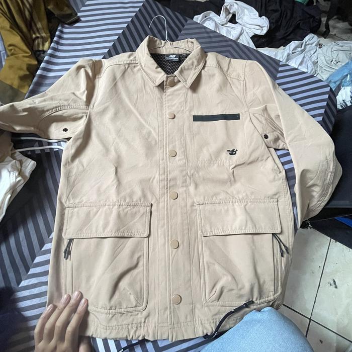 Coach Jaket New Balance Coklat