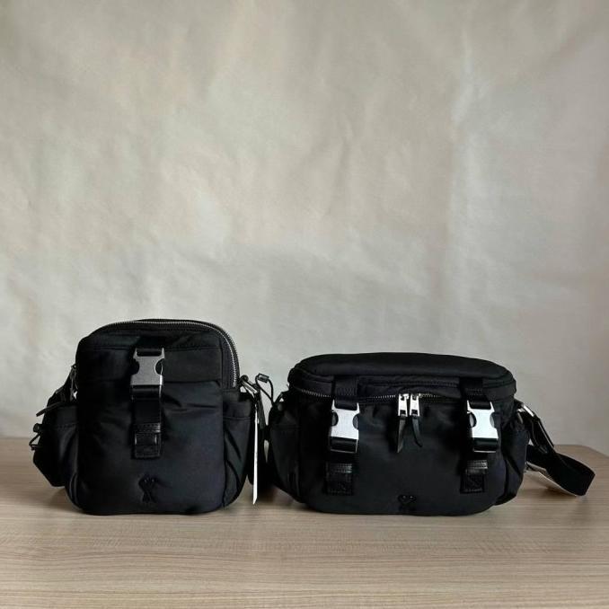 AMI PARIS "AMI DE COEUR" MESSENGER BAG