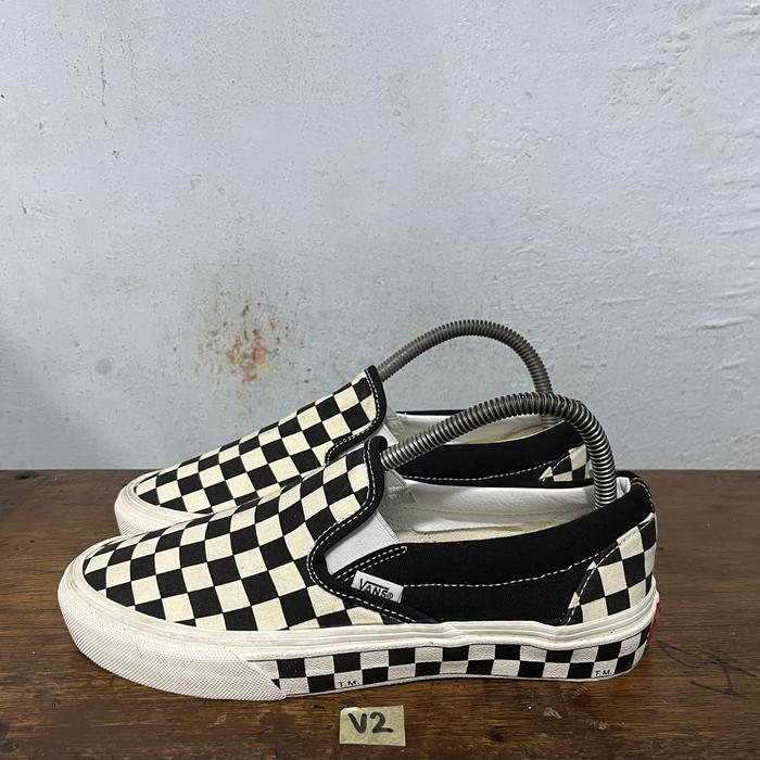 Sepatu second ori vans slip on nextor checkerboard size 38