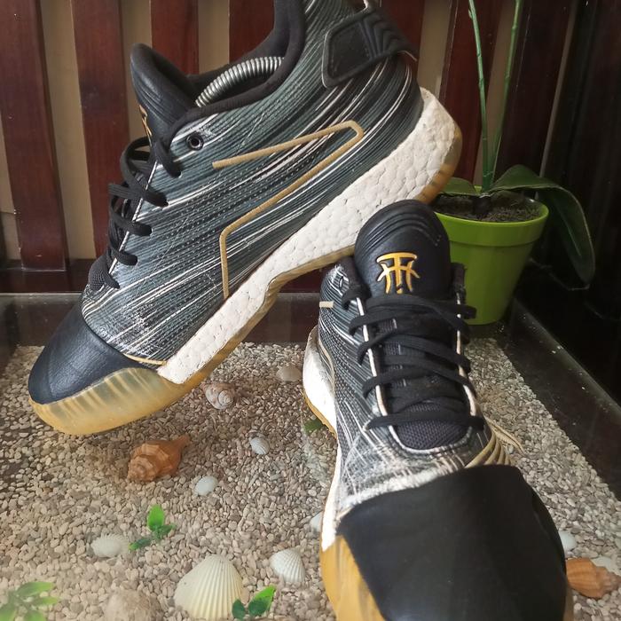 sepatu second Adidas T mac miilenium black gold
