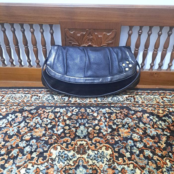 tas shoulder bag vincis bench warna hitam