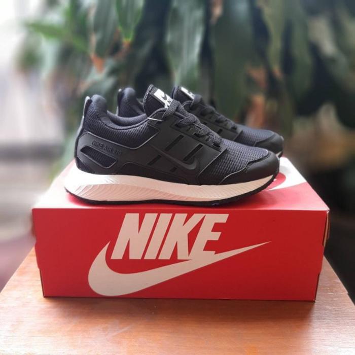 sepatu sekolah sneaker hitam putih  Lis hitam anak Nike air 270
