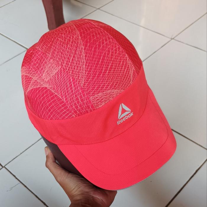 topi running reebok second