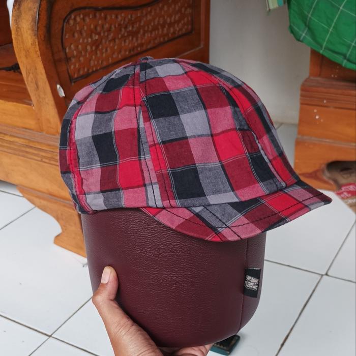 topi gap size besar second