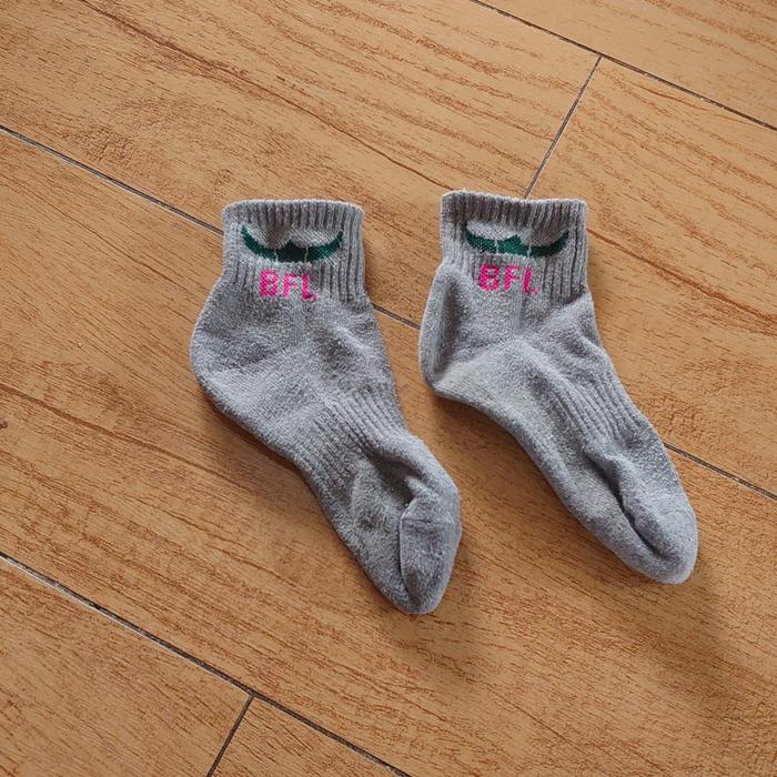 Kaos Kaki Brand Thrift Second Wear By BFL Outdoor