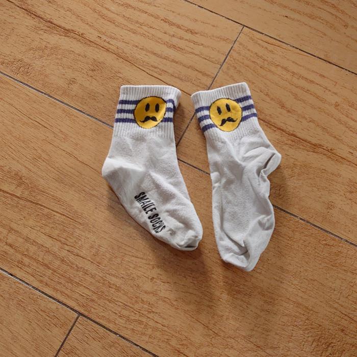 Kaos Kaki Sock Brand Thrift Second Wear Original SMILE Skateboard