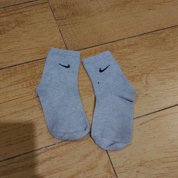 Kaos Kaki Brand Thrift Sports Second Wear By Nike Logo