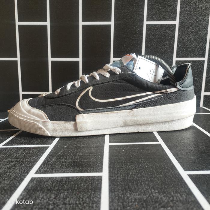nike drop lbr black white