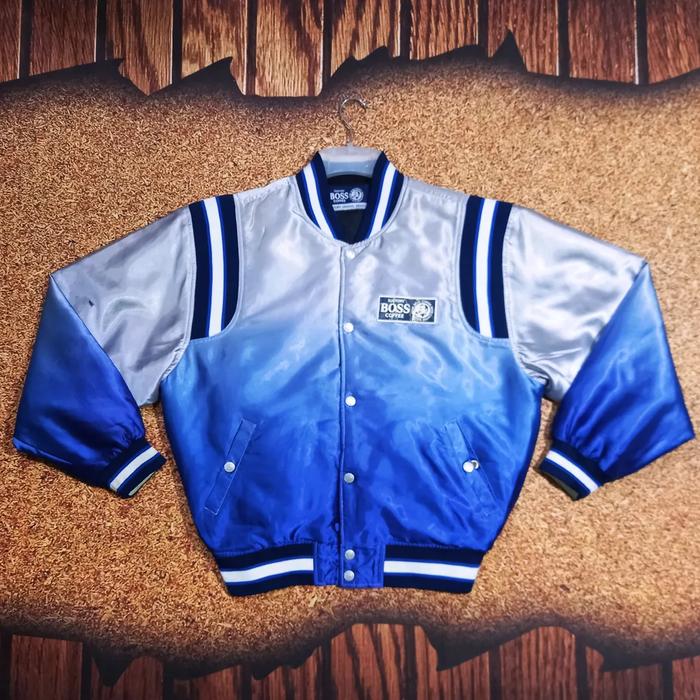 Jaket Varsity Tebal Puffer Big Logo SUNTORY BOSS COFFEE