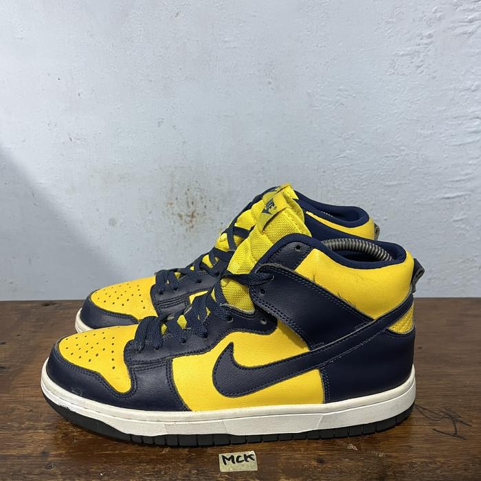 Sepatu second branded nike sb high michigan size 41