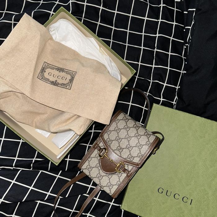 GUCCI HORSEBIT PHONE BAG  / SLING BAG