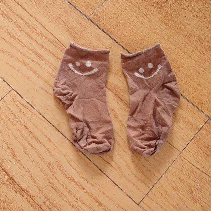 Kaos Kaki Sock Brand Thrift Second Wear Outdoor Original SMILE
