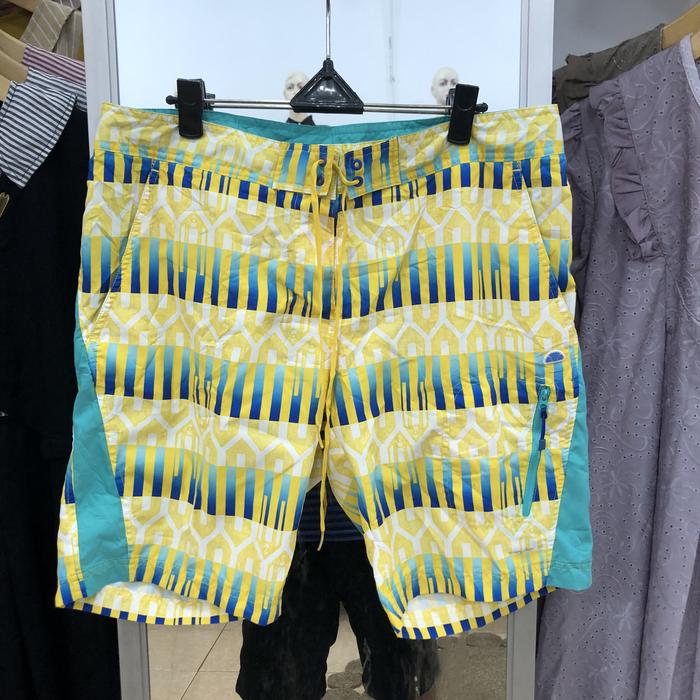 Celana Pendek pantai Ellesse