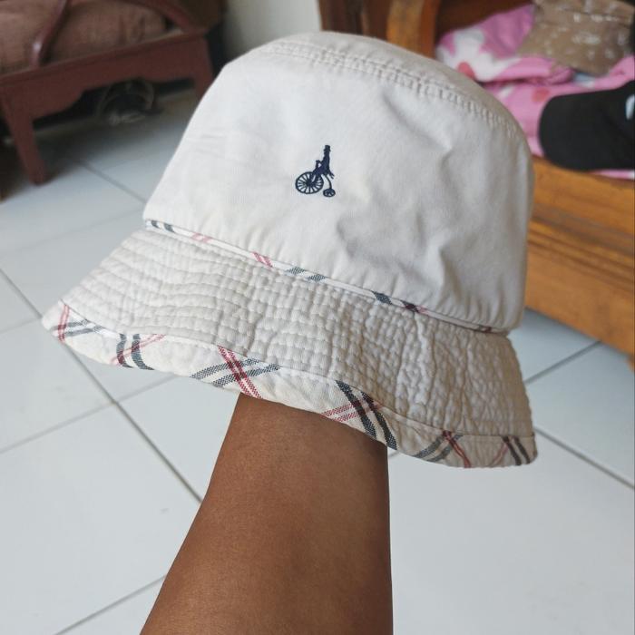 topi bucket bean pole second