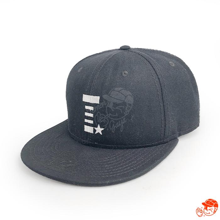 Topi Snapback logo T (thrift)