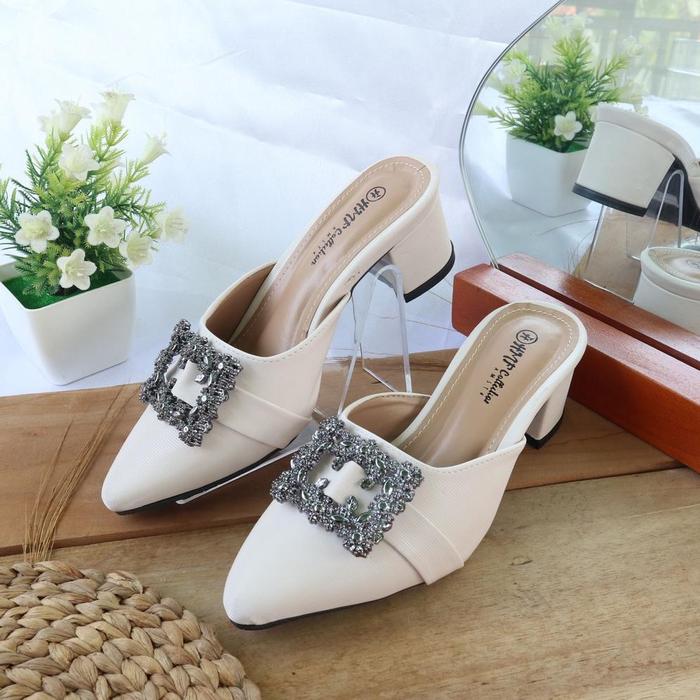 Leryin Sepatu Hak Mules Wanita
