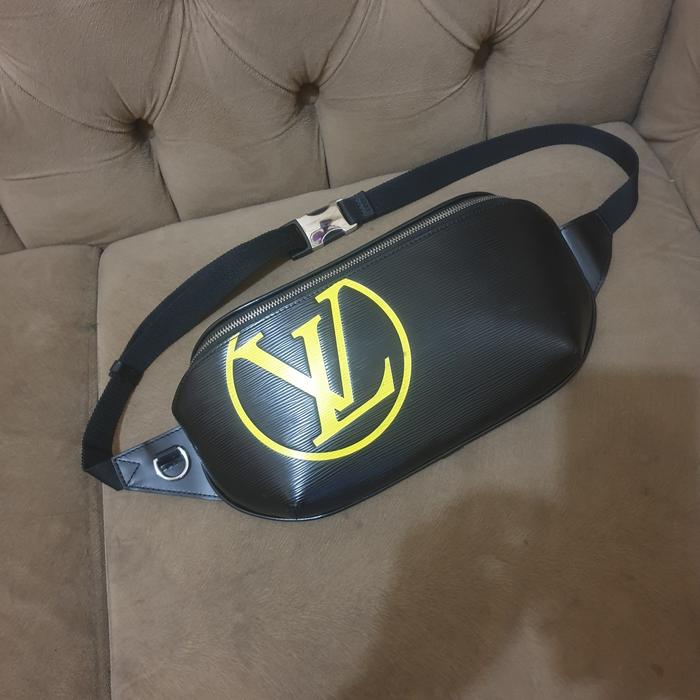 1 Mulus .authentic tas pinggang .waist bag louis vuitton .lv