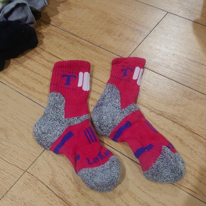 Kaos Kaki Brand Thrift Second Wear Brand