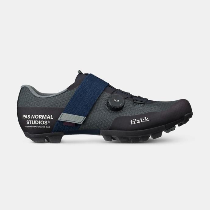 Pas Normal Studios PNS Fizik Ferox Carbon Cycling Shoes. Sepatu sepeda