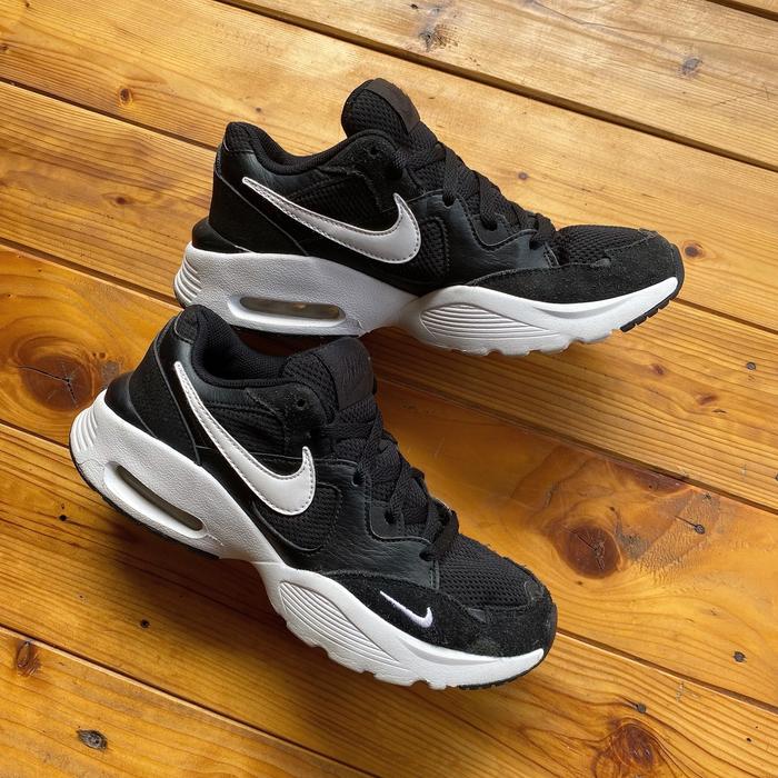 Nike Sepatu Air Max Fusion