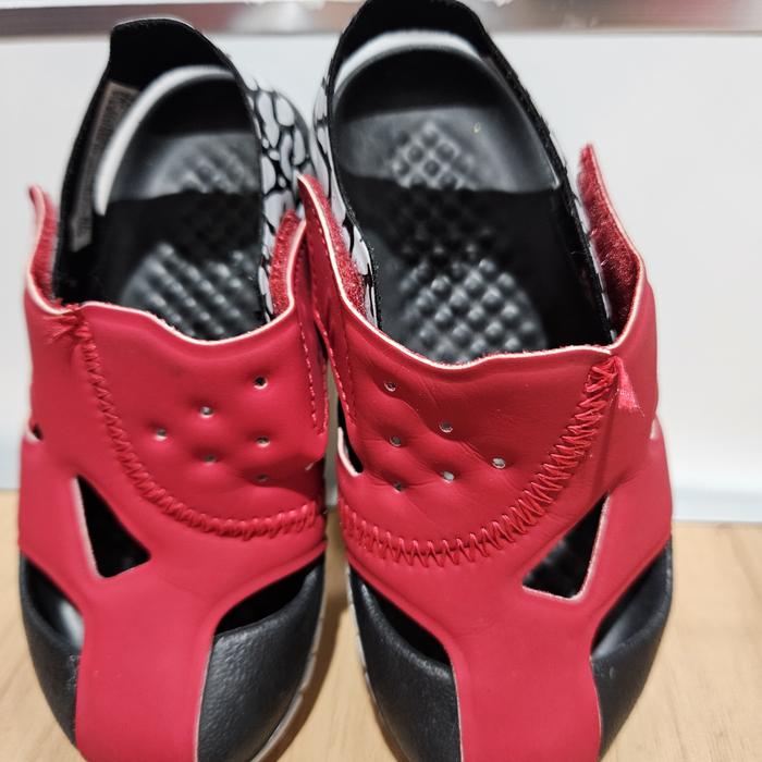 Sepatu anak merek Jordan asli