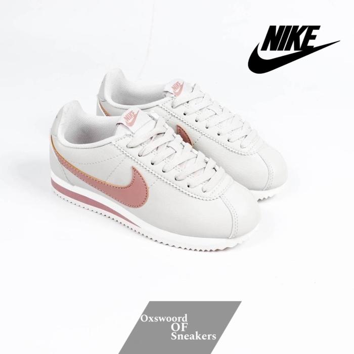 (Womens) Cortez Classics Leather Light Bone Particle Pink