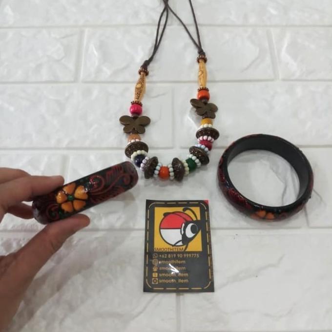 Aksesoris Tarian Papua / Kalung Gelang Etnik / Tari Khas Papua