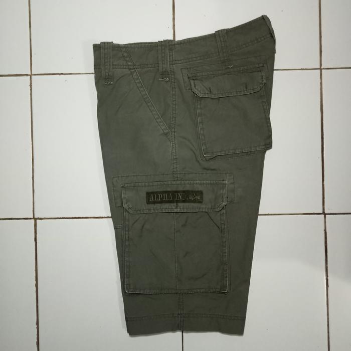 SHORT PANTS / CELANA PENDEK CARGO ALPHA INDUSTRIES (no Fred Perry)