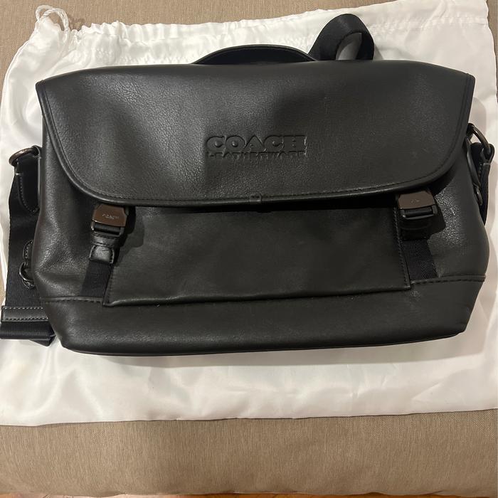 Tas Coach League Messenger Bag Original warna hitam, like new Pria Hitam