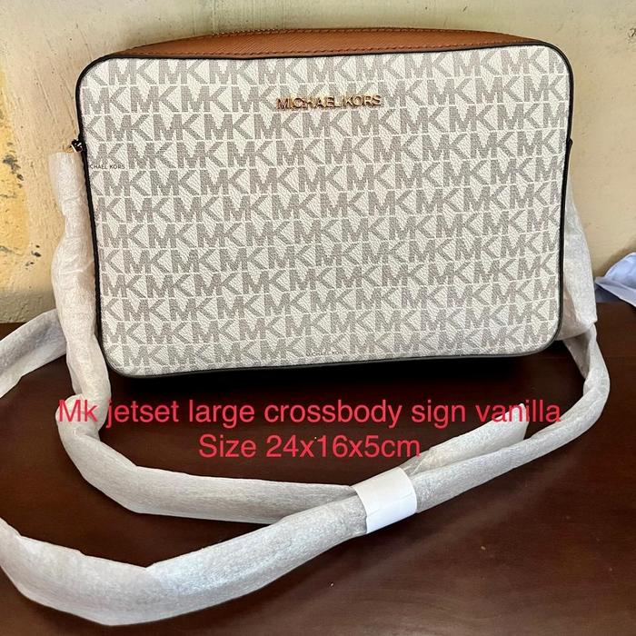 Mk Jet Set Large Crossbody Sign Vanilla