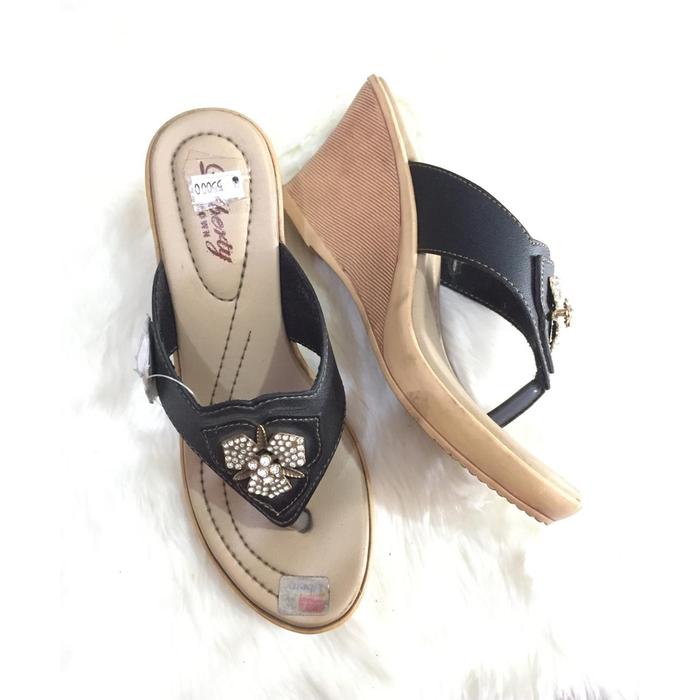 Sendal fashion Liberty daun kilap hitam size 36-40