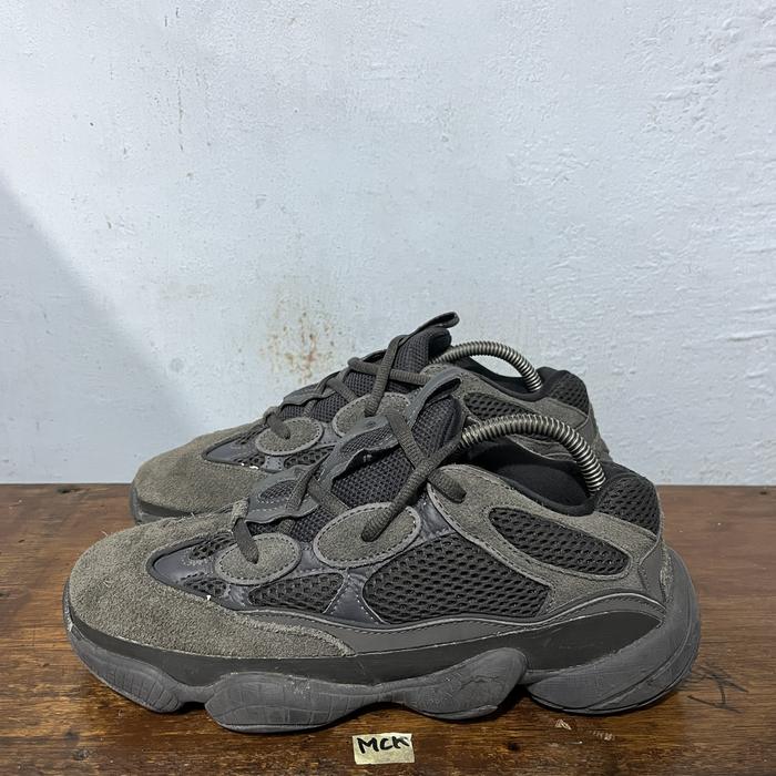 Sepatu second ori adidas yeezy boost 500 ultinity black size 42
