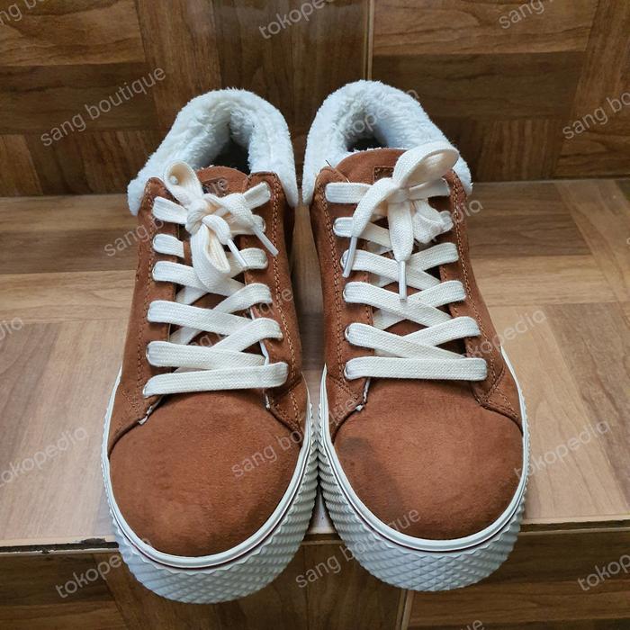 sepatu tommy hilfiger original / sepatu / sneaker / sepatu original