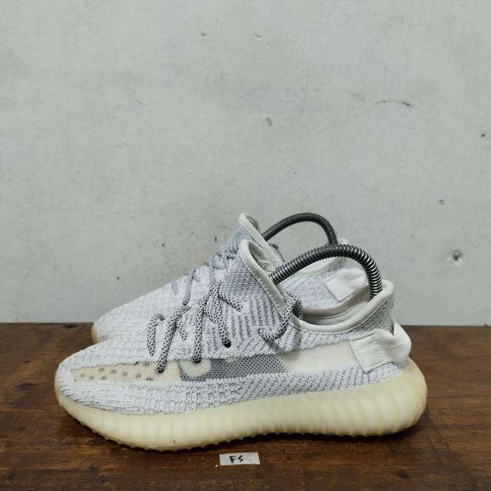 sepatu second ori adidas yezzy 350 size 37