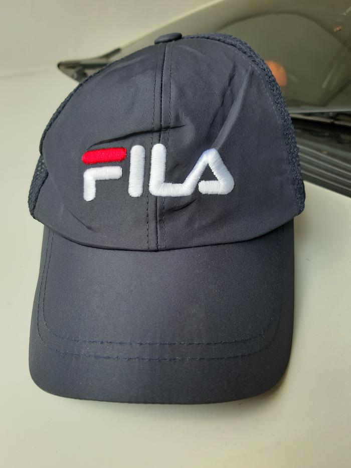 Topi Fila warna Navy Big Script Trucker Hat