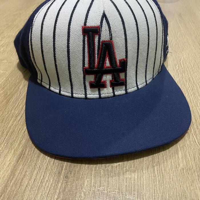 snapback LA mlb