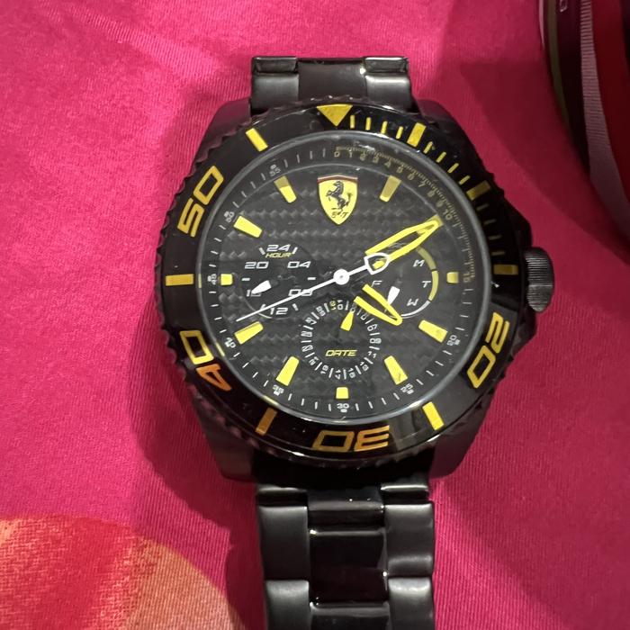 Jam Tangan F1 singapore