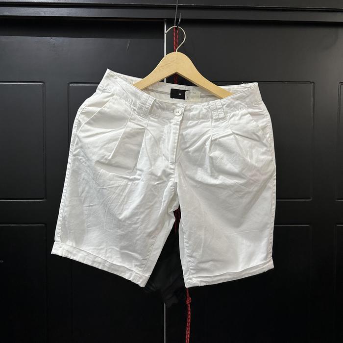 celana chinos pendek ugiz 29 30 putih