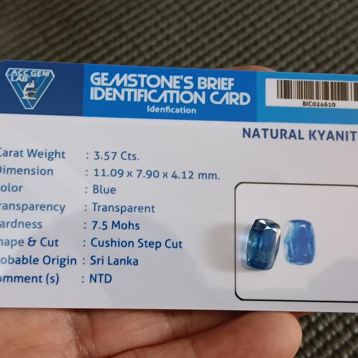 stone kyanite natural cutting custom memo