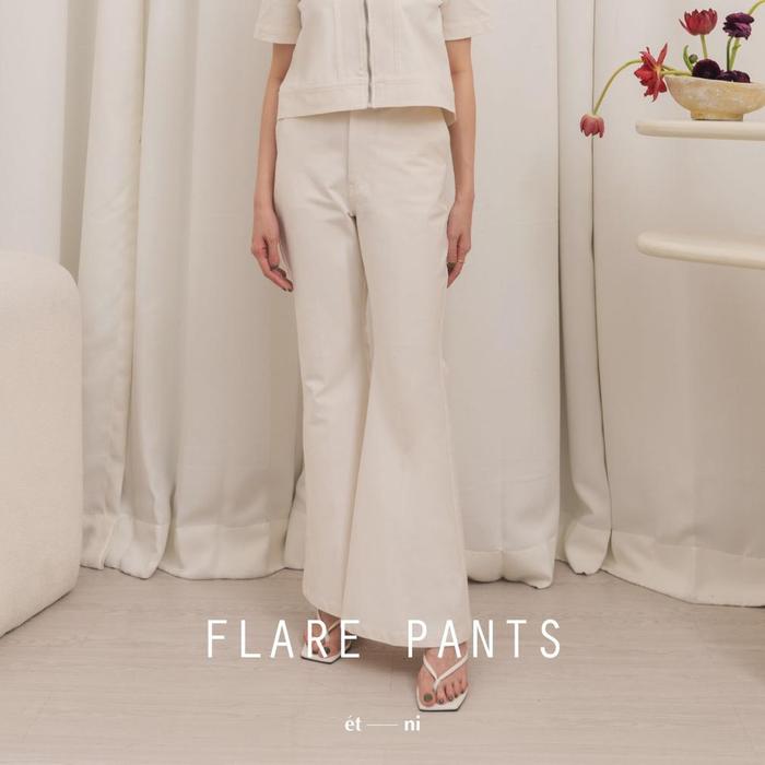 Etni - Flare Pants