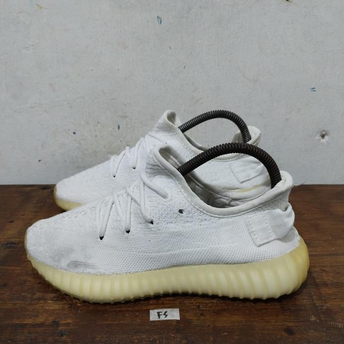 sepatu second ori adidas yezzy size 38