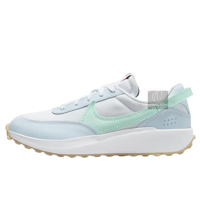 NIKE WAFFLE DEBUT