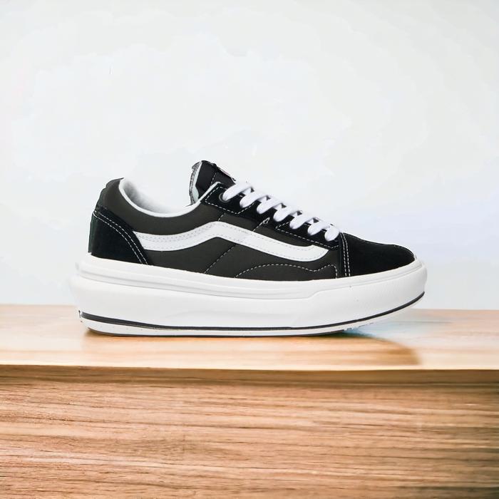 Sepatu Vans Old Skool Overt CC Comfycush Black White Original